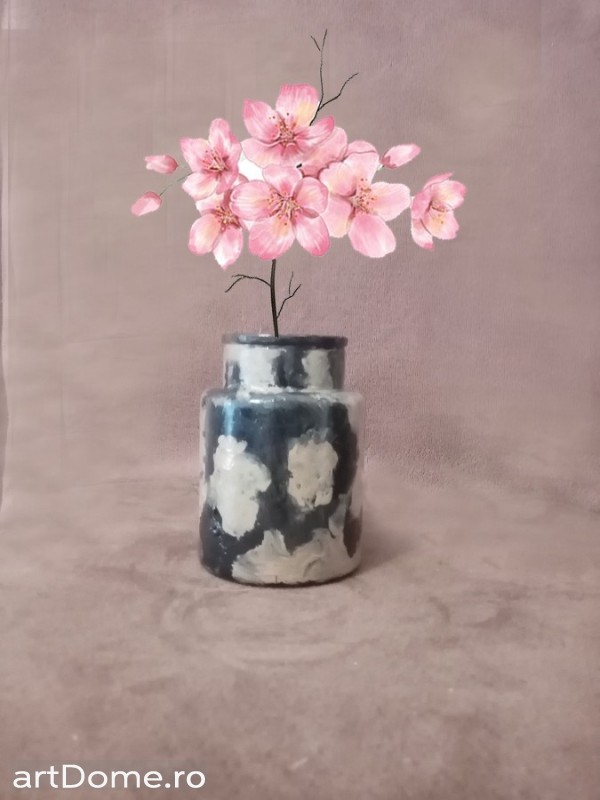 Vaza pentru flori pictata, de autor